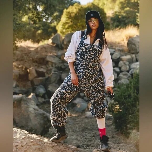 Free People Hit The Slopes Printed Overalls Womens M Leopard Activewear Outdoors - Picture 1 of 5